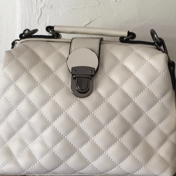 White leather bag - Picture 3 of 8